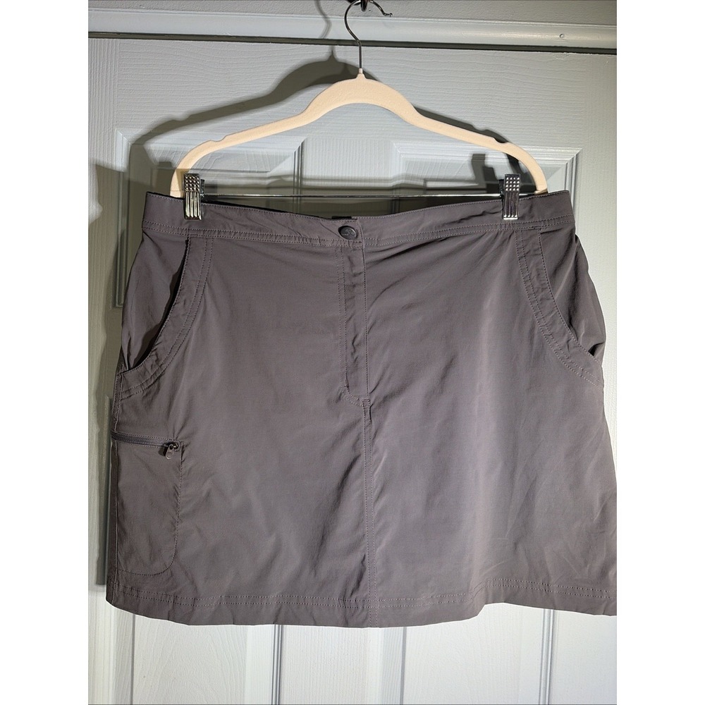 LL Bean Sz 16 Gray Lightweight Nylon Cargo Pocket Trail Hiking Active Skort